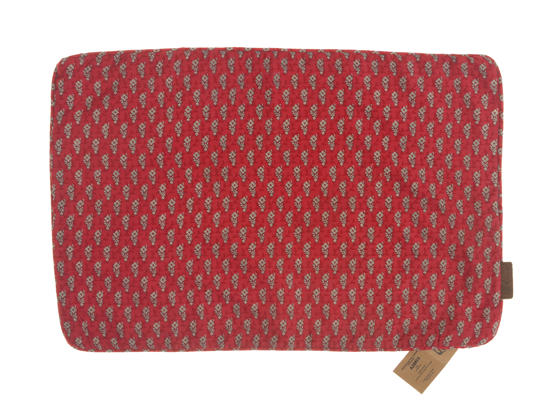 Rødt indisk sari pudebetræk 60x40 cm i silke med små guldmønstre og boho orientalsk vintage stil til unik etnisk pude