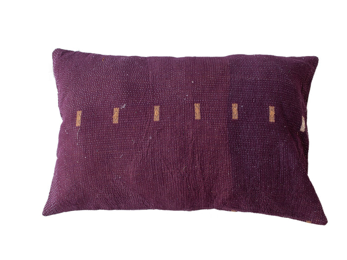 Sari pudebetræk 60x40 i lilla med farverige diamantmønstre i guld og rød, unik indisk/boheme pudeopslag til saripuder og vintage orientalsk boligindretning
