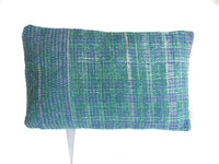 Unikt indisk sari pudebetræk (60x40) i lyseblå turkis med farverige blomster- og orientalske mønstre i karry/orange og gyldne detaljer – boho saripude / vintage indisk pudebetræk