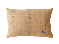 Sari pudebetræk 60x40 cm i boho boheme vintage stil, beige farve med farverige røde og blå geometriske stjerne-mønstre (unik indisk indisk pudebetræk/saripude)