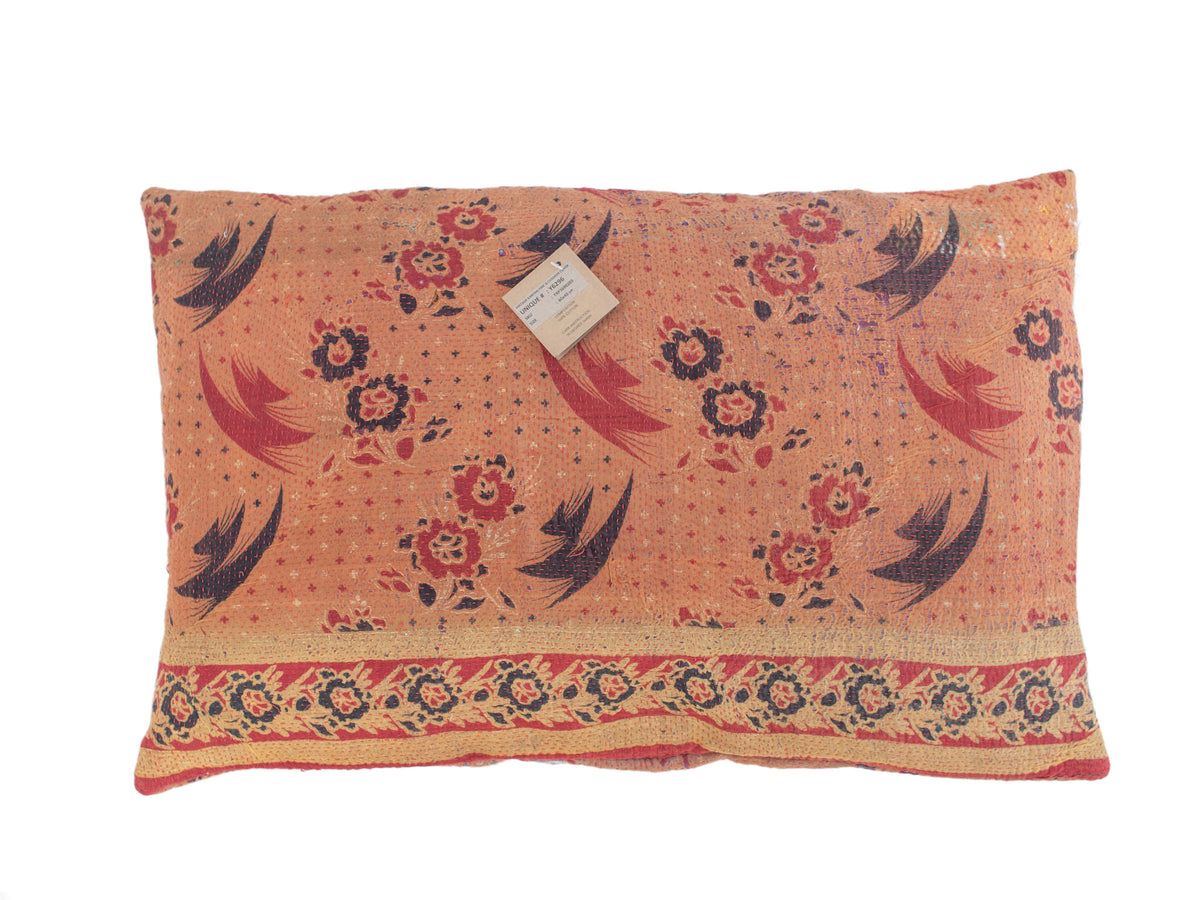 Unique sari pillowcase 60x40 in purple/lavender with white wave/dot pattern, faint pink and orange details and green border - Indian boho bohemian sari pillow/ethnic Indian pillowcase in vintage style