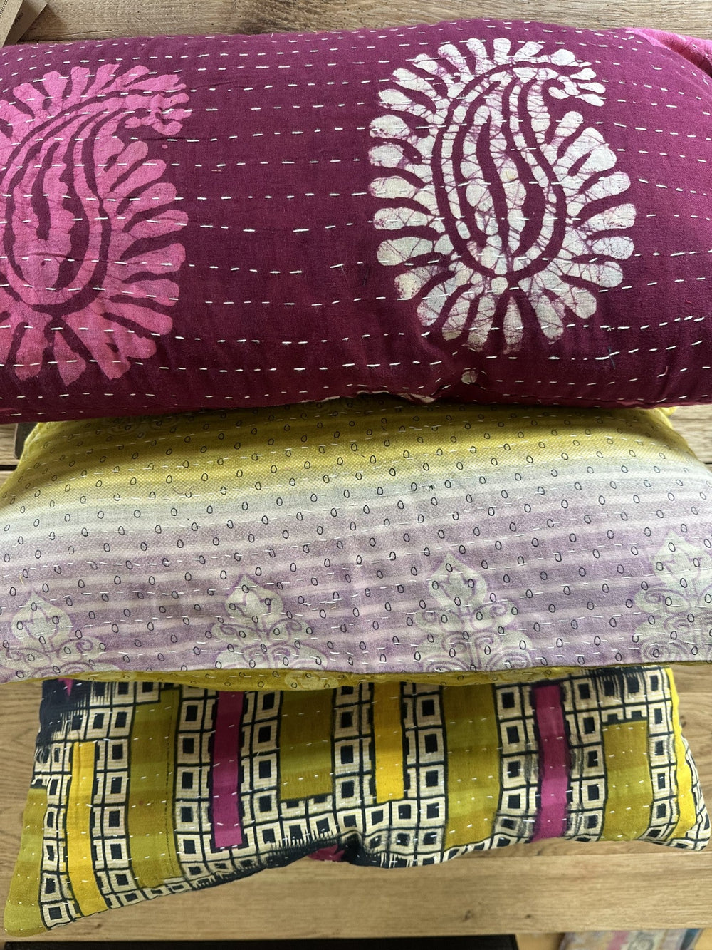 Kantha Trio 05 – 3 Sari pudebetræk 30×50 – Quote Copenhagen
