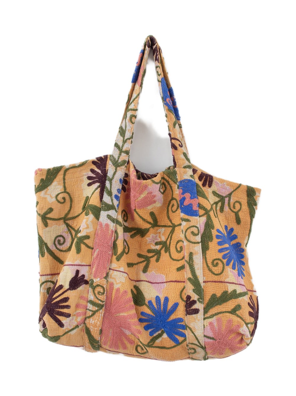 Suzani Vintage Beach dahinter