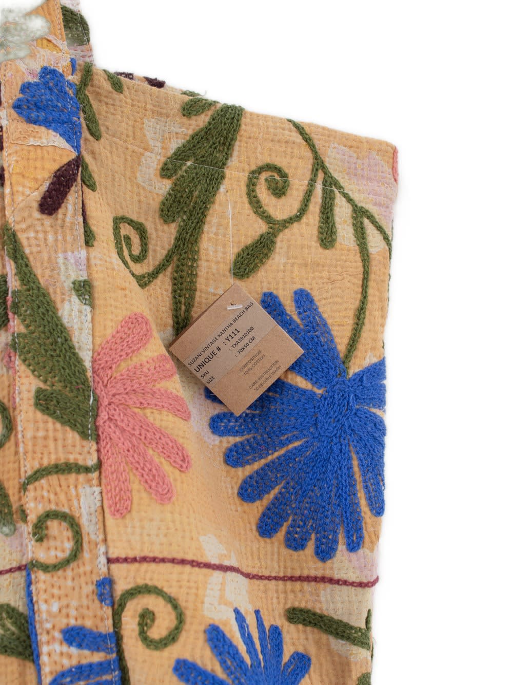 Suzani Vintage Beach dahinter