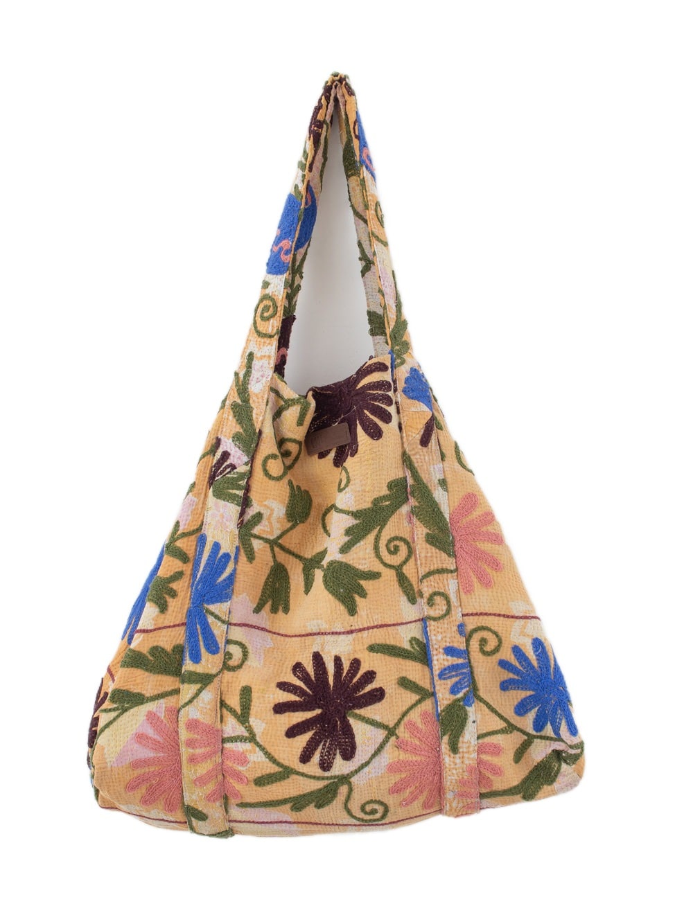 Suzani Vintage Beach dahinter