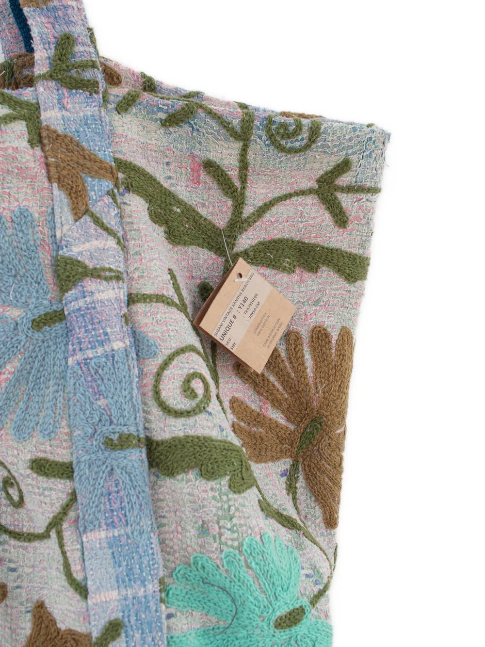 Suzani Vintage Beach dahinter