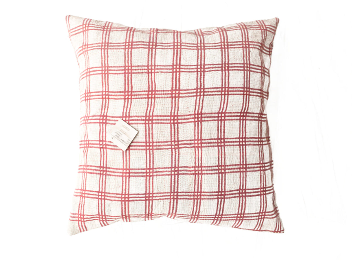 Sari pudebetræk 50x50 i vintage hvid og bordeaux med ternet mønster, indisk boho/saripude, unika orientalsk pude (farverige etniske pudebetræk)