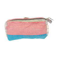 Kosmetiktasche Fine Q Pouch Large, 17 × 12 cm, in Rosa und Türkis mit Reißverschluss und farbigen Stoffpartien.