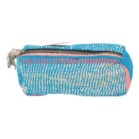 Kosmetiktasche Fine Q Pouch Large, 17 × 12 cm, in Blau, Rosa und Creme mit Reißverschluss und farbigen Stoffpartien.